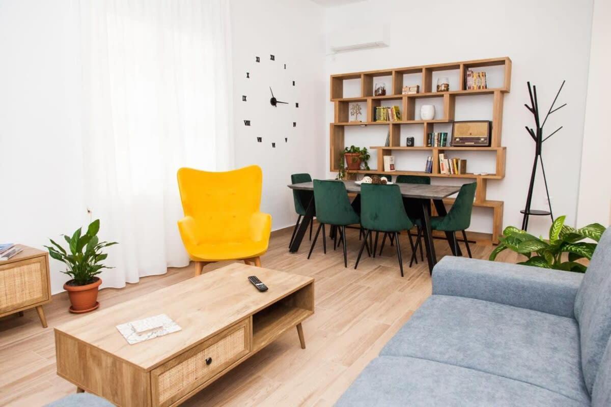Beautiful New Apartment In Petralona Aten Exteriör bild