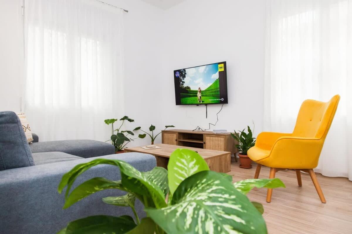 Beautiful New Apartment In Petralona Aten Exteriör bild